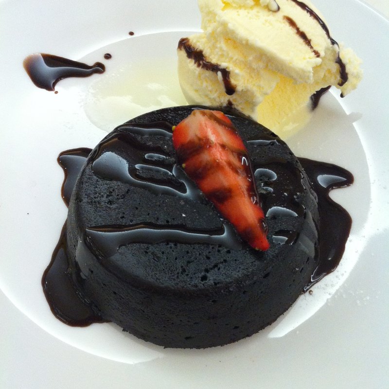 フォンダンショコラ(Chocolate Fondant)(Pastis Cafe & Dining)