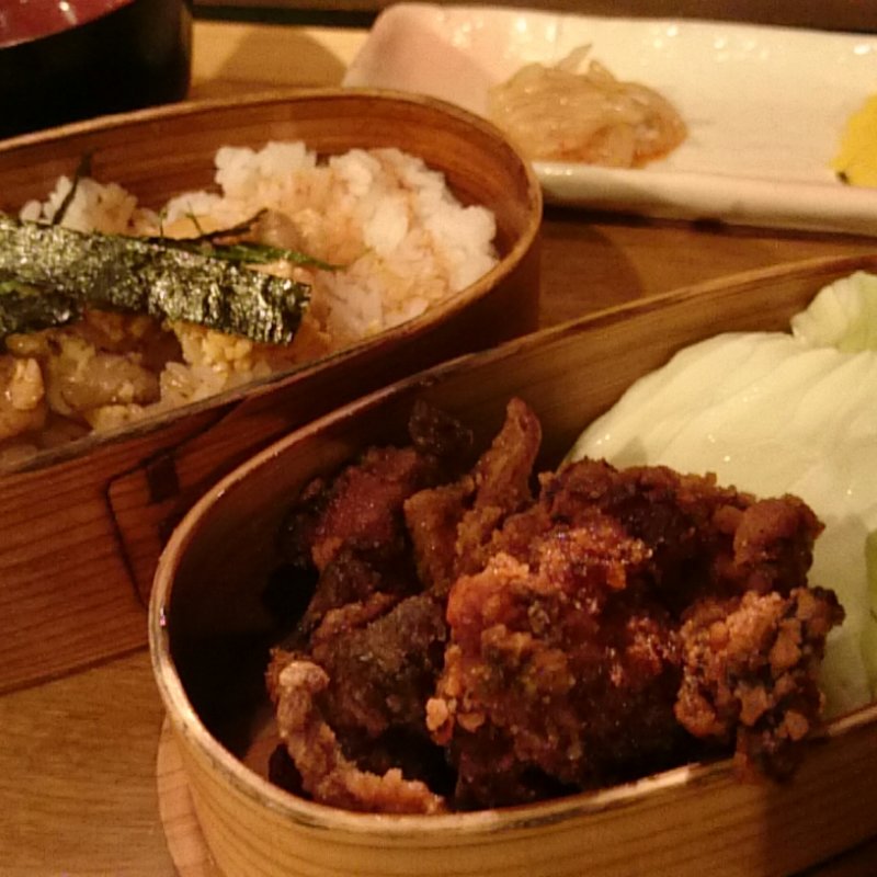 鳥弁当(媛 今治焼き鳥の旅)