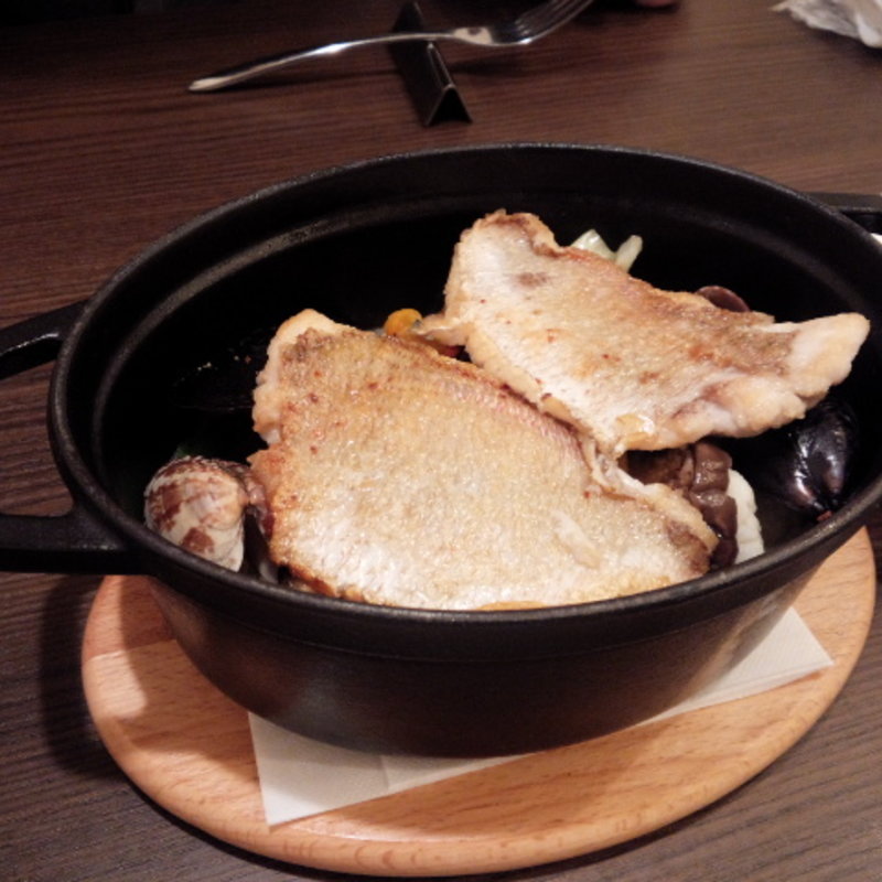 魚介類と旬の野菜のストーブ料理(NOVITA FARFALLONE)