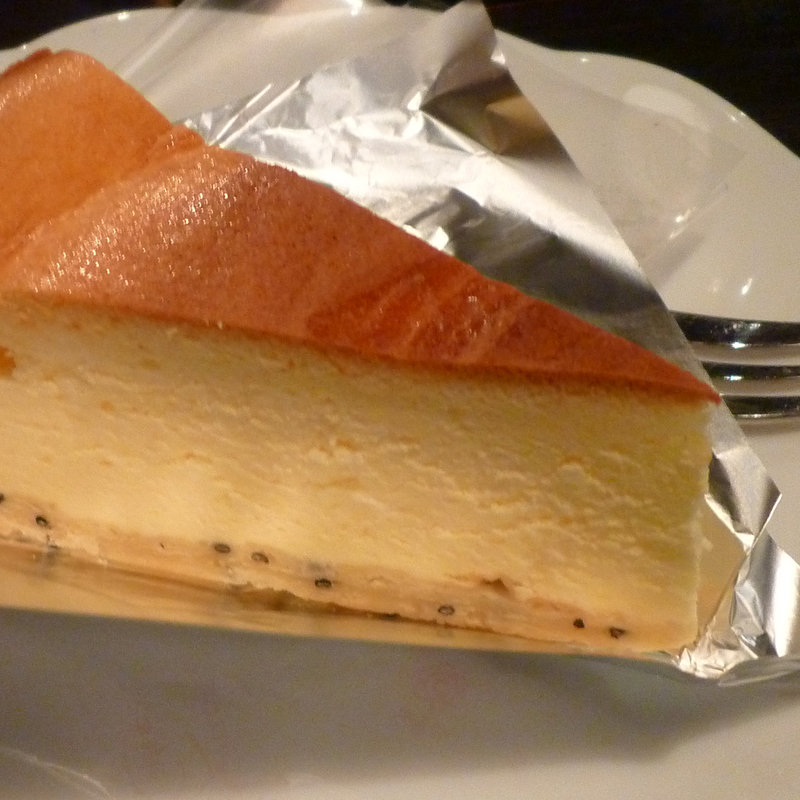 チーズケーキ(ひこうせん)