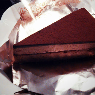 チョコレートケーキ(ひこうせん)