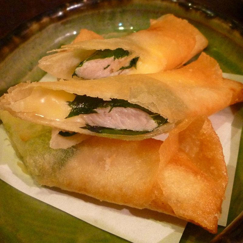 阿波尾鶏のチーズ春巻き(ひわさ屋 )