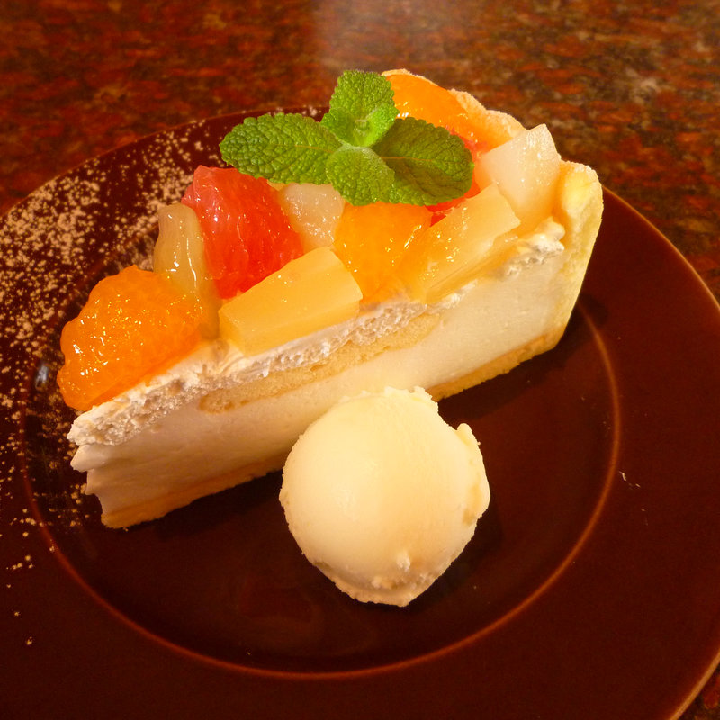 ヨーグルトムース(ウト・ウーク （WUTO WURK）)