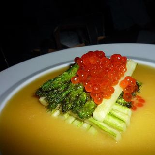 アスパラガスのエッグソース(Next Door Nobu)