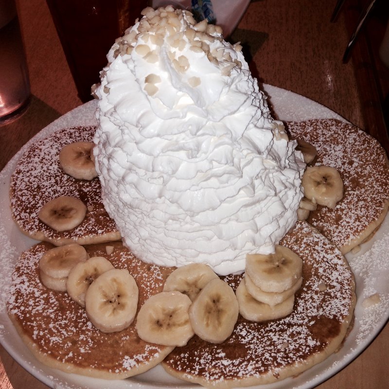 バナナホイップクリームとマカデミアナッツ(Eggs 'n Things 原宿店)