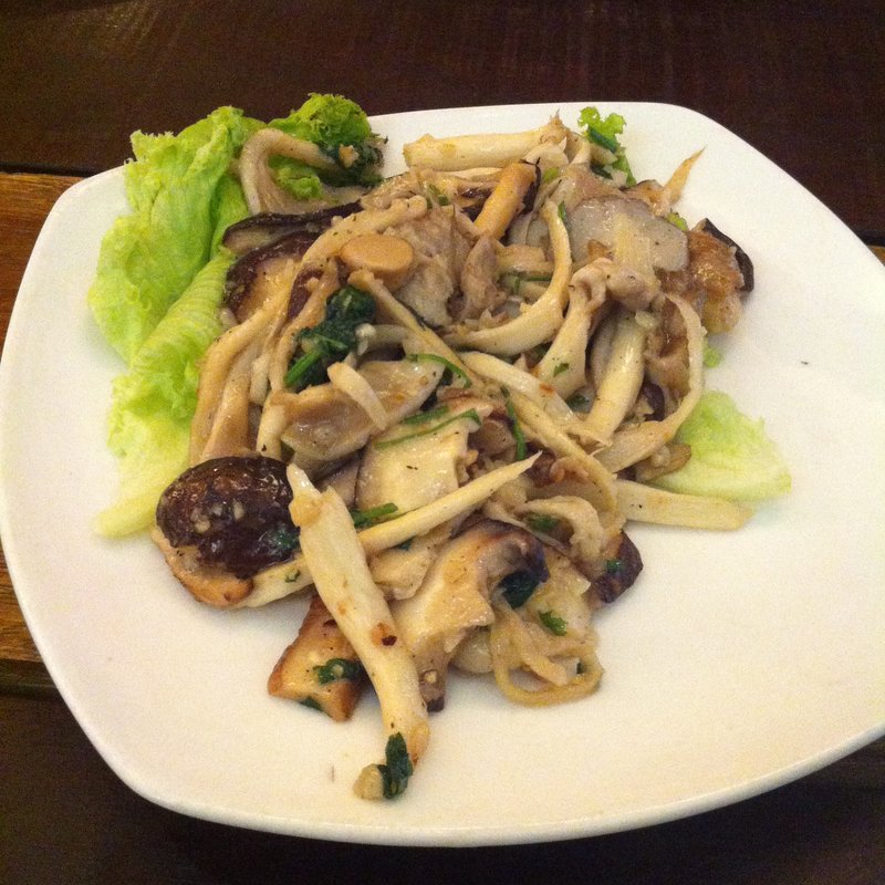 キノコソテー(Coconut House Restaurant)