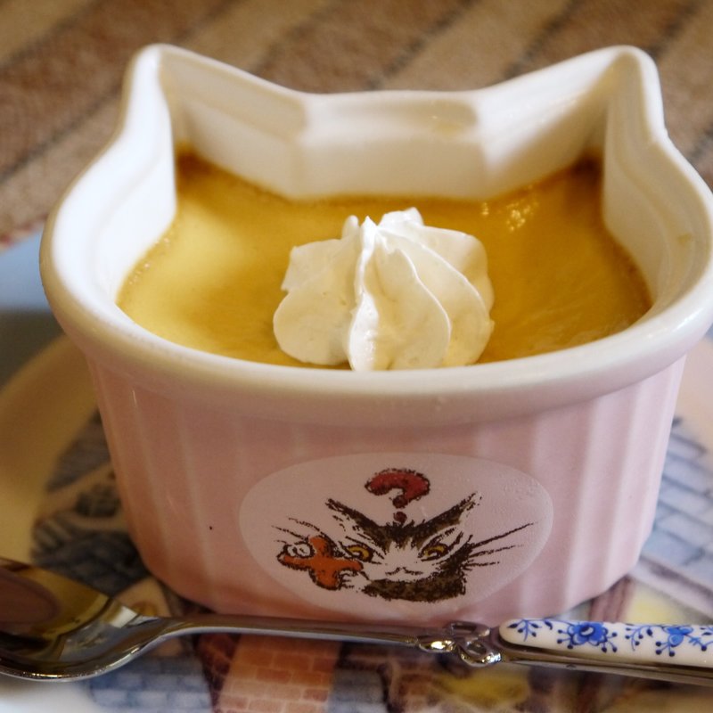 ダヤン型ココットのプリン(ダヤンカフェ )