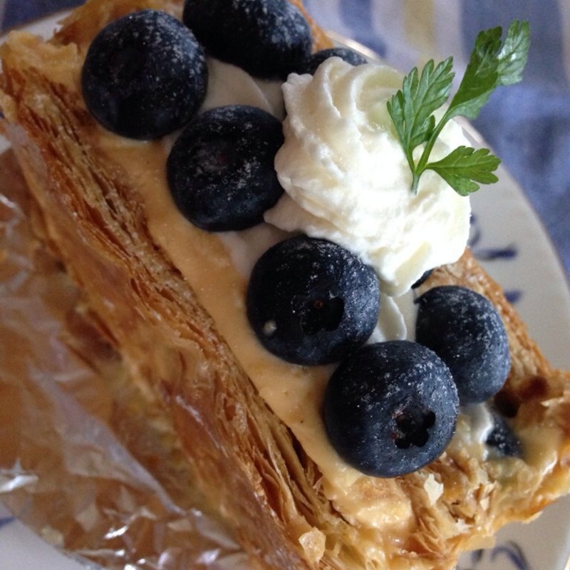 ブルーベリーミルフィーユ(ビスキュイ)