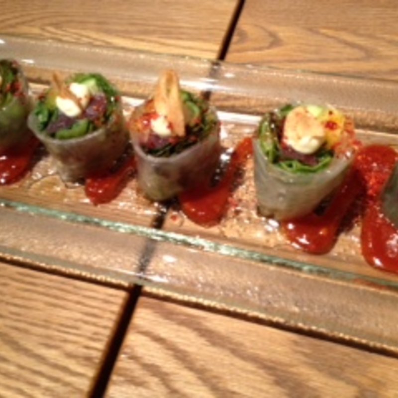 マグロの韓国生春巻き(水刺間 （スラッカン）)