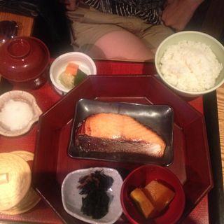 サーモンの西京焼き定食(Ootoya New York)