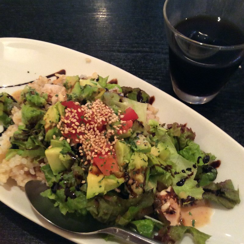 アボカドと鶏カルパッチョご飯(なかめくん)