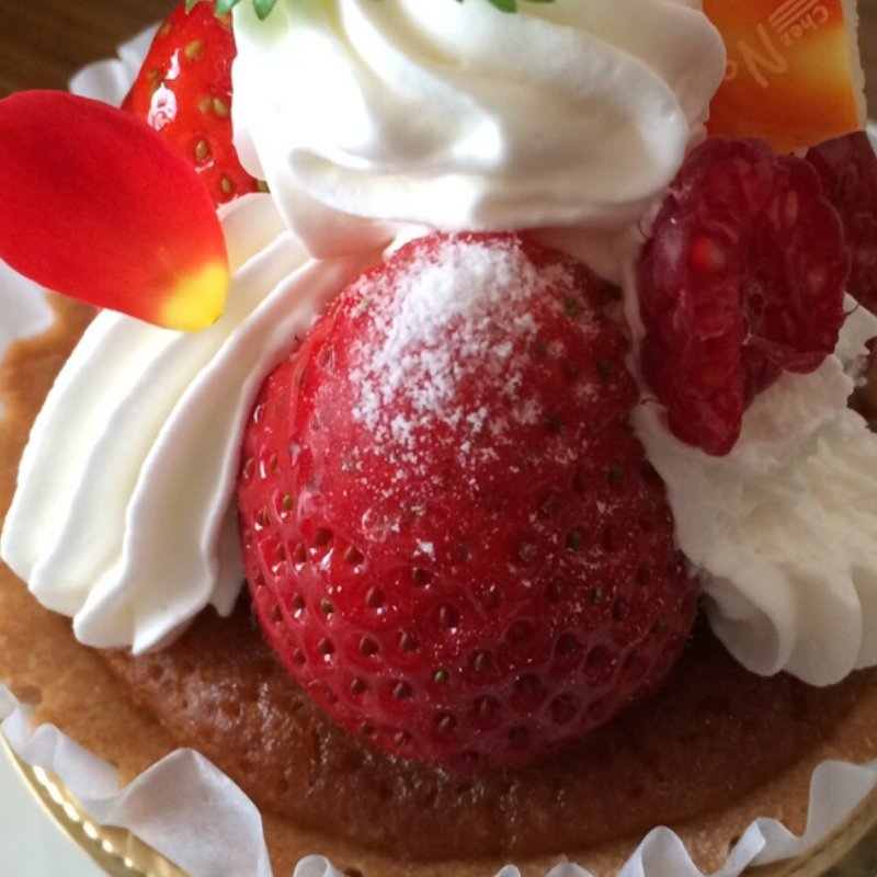 イチゴタルト(シェ・ノグチ)