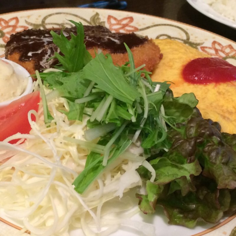 メンチカツ＆オムレツ(レストラン 山猫軒 （レストラン・ヤマネコケン）)