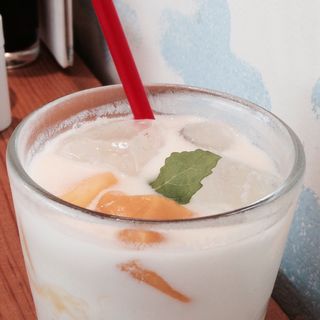 マンゴー練乳ミルクのラッシー (ココノハ 東京スカイツリータウン・ソラマチ店)