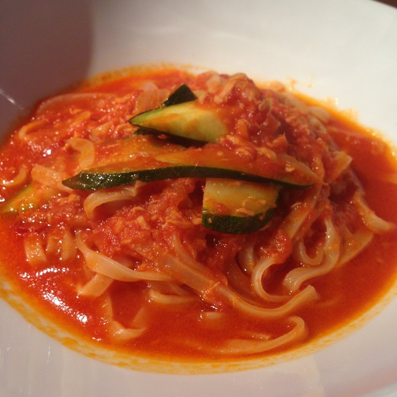 ズッキーニとツナのピリ辛トマトソース(Legame)