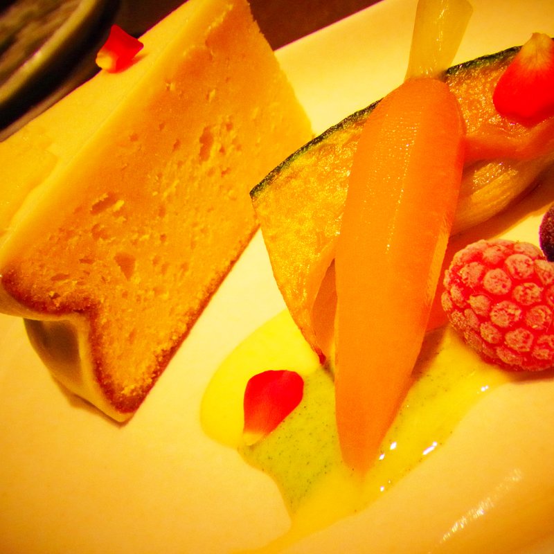 ピーターラビットのキャロットケーキ(グラニットカフェ)