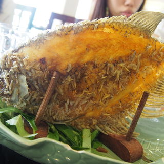 エレファントフィッシュのから揚げ(Mekong Rest Stop)