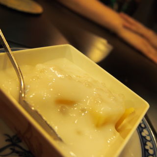 タロ芋のチェー　ココナッツミルク入り(Nghi Xuan)