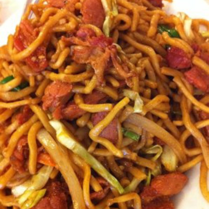 Bacon Chow Mein(Dragon Palace Restaurant)