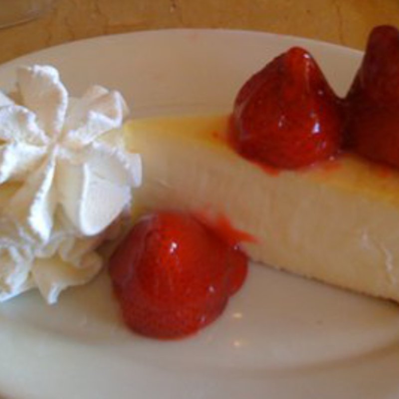 Fresh Strawberry (THE CHEESECAKE FACTORY)