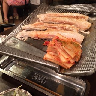 生サムギョプサル＋野菜セット(韓国家庭料理 イタロー （李太郎）)