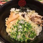 油ソバ(油そば専門店 山ト天 新宿西口ハルク店 )