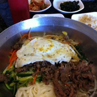 Beef bibimbap(Manna Korean Restaurant)