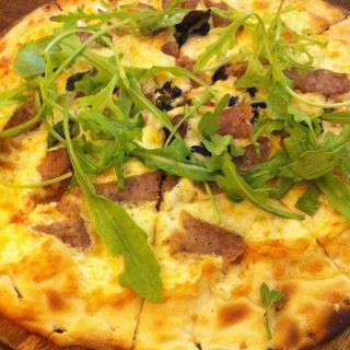 Rocket & Italian Sausage Pizza(Coconut House Restaurant)