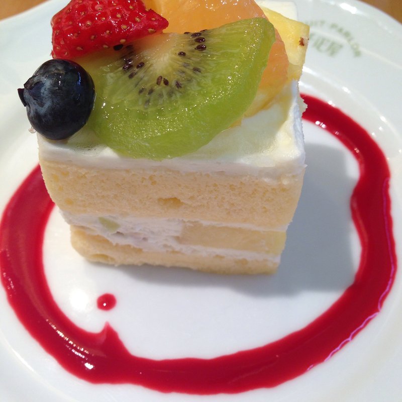 フルーツケーキ(京橋千疋屋 フルーツパーラー 小田急新宿本館店 （キョウバシセンビキヤ）)
