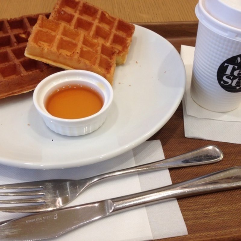 プレーンワッフル&ロイヤルミルクティー(Tea style)