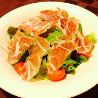 生ハムと野菜のサラダ(プロトタイプカフェYaya)