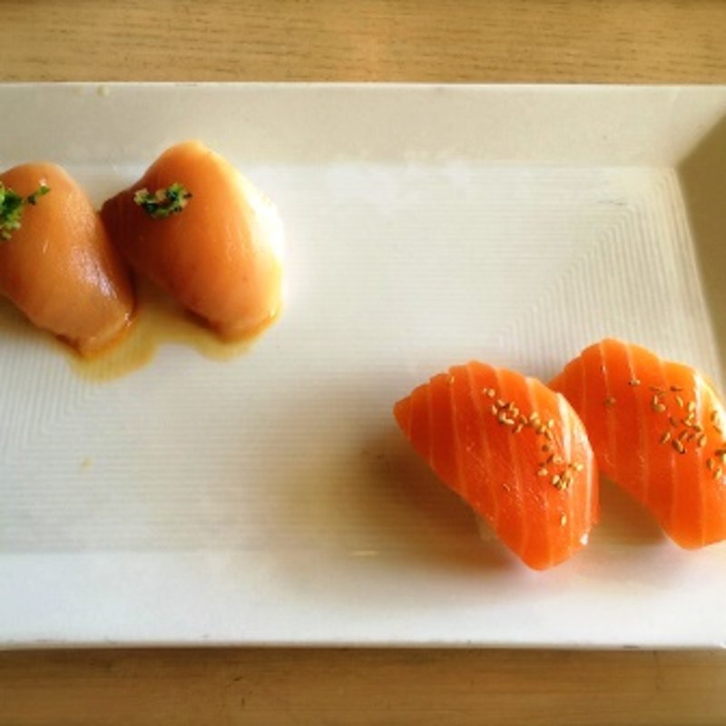 Salmon & Albacore nigiri(Sugarfish)