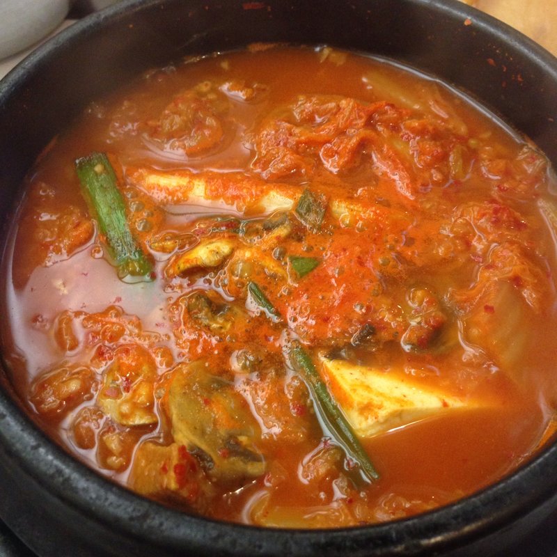 キムチチゲ(Chung Ki-Wa Restaurant)