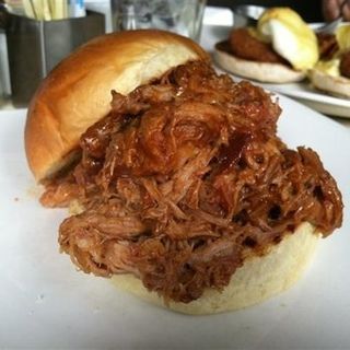 BBQ pulled pork sandwich(Sanford's Restaurant)