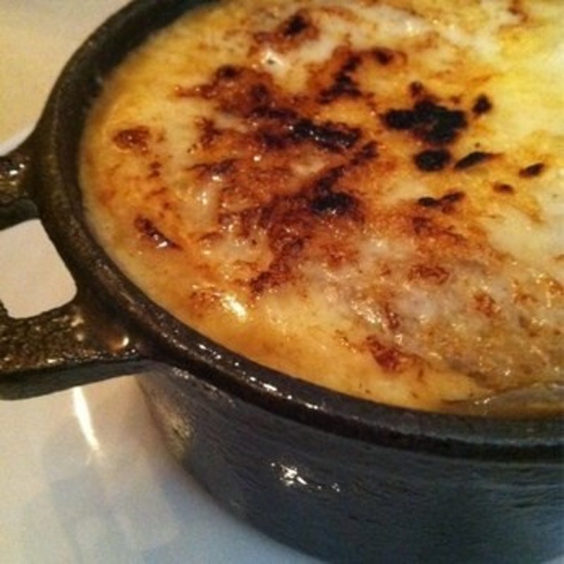 French onion soup(Sanford's Restaurant)