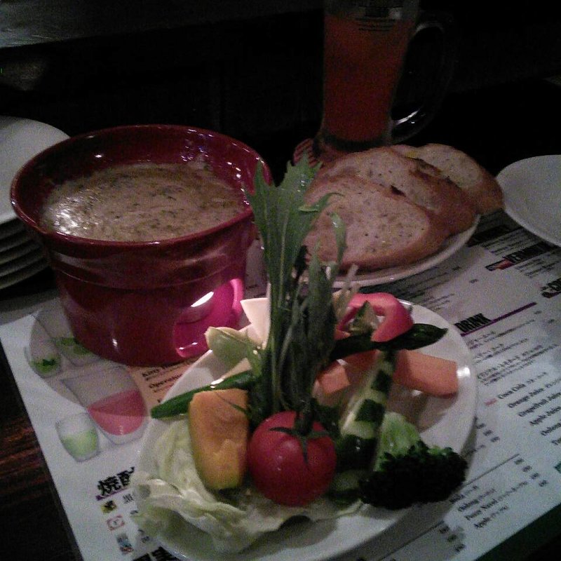 いろいろ野菜のバーニャカウダ(uociao （うおちゃお）)
