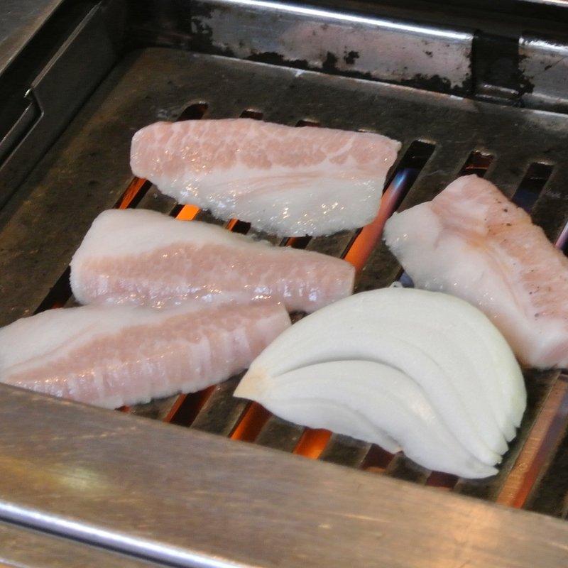 豚とろ(焼肉ハウスモーリー)