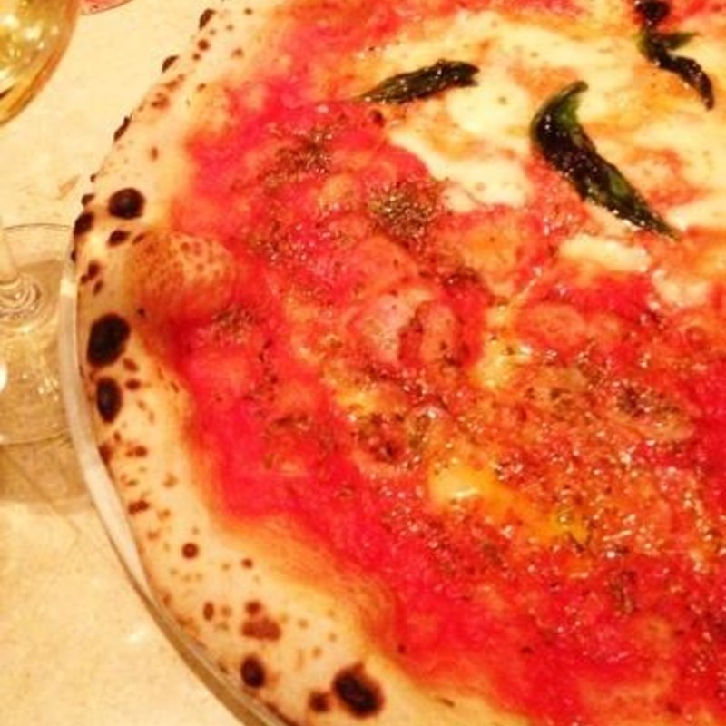 マルゲリータ＆マリナーラ(ハーフ＆ハーフ)(ダ・ミケーレ(L'antica Pizzeria da Michele))