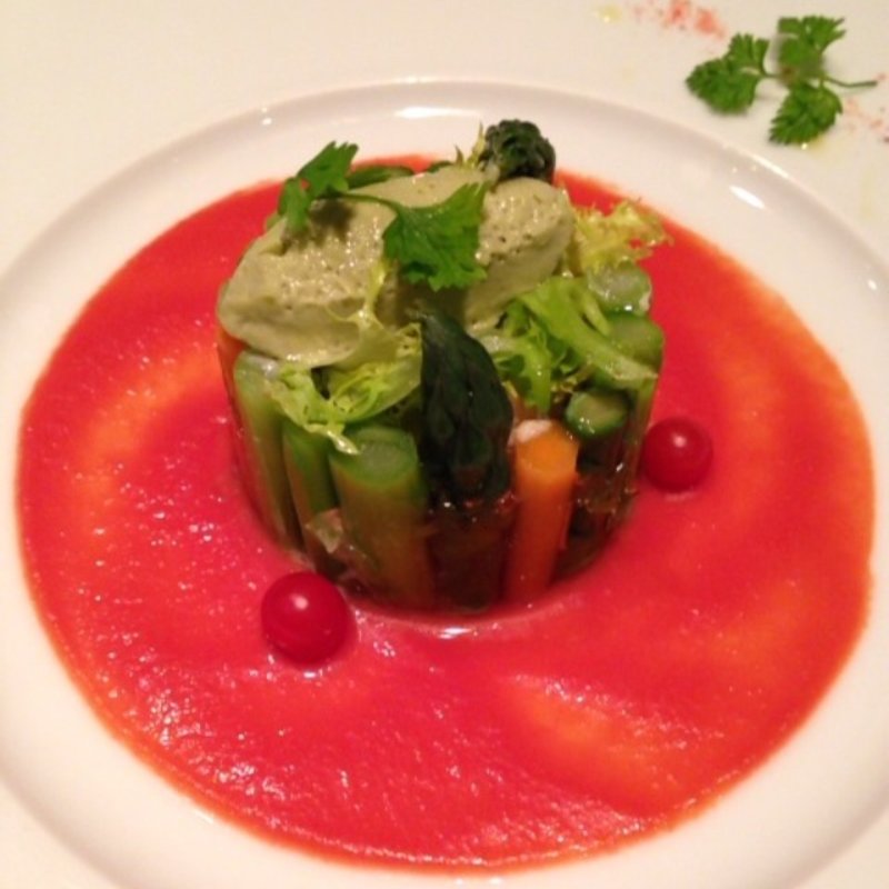 アスパラの冷製サラダ(ビストロ・ブルゴーニュ)