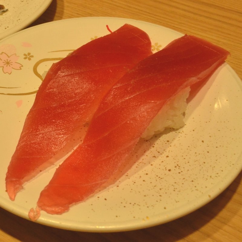 まぐろ(回し寿司活 横浜スカイビル店)