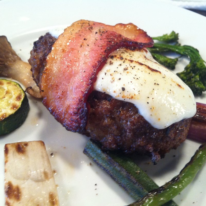 ハンバーグランチ(チーズ追加)(Caro.)