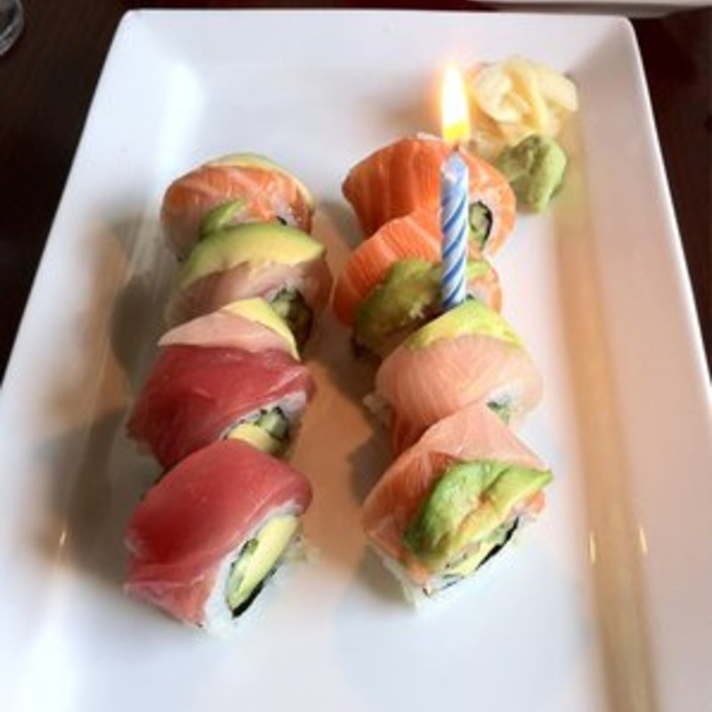 レインボーロール（巻物）(MOMOYA)