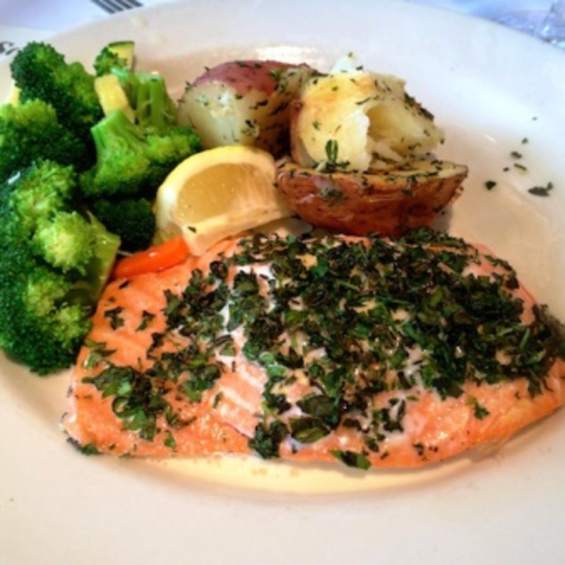 Herb Crusted Filet of Salmon(The Cheesecake Factory)