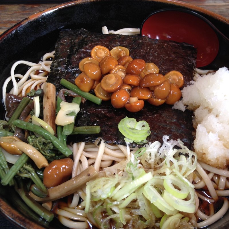 冷やしなめこおろし(深大寺そば・甘味 多聞)