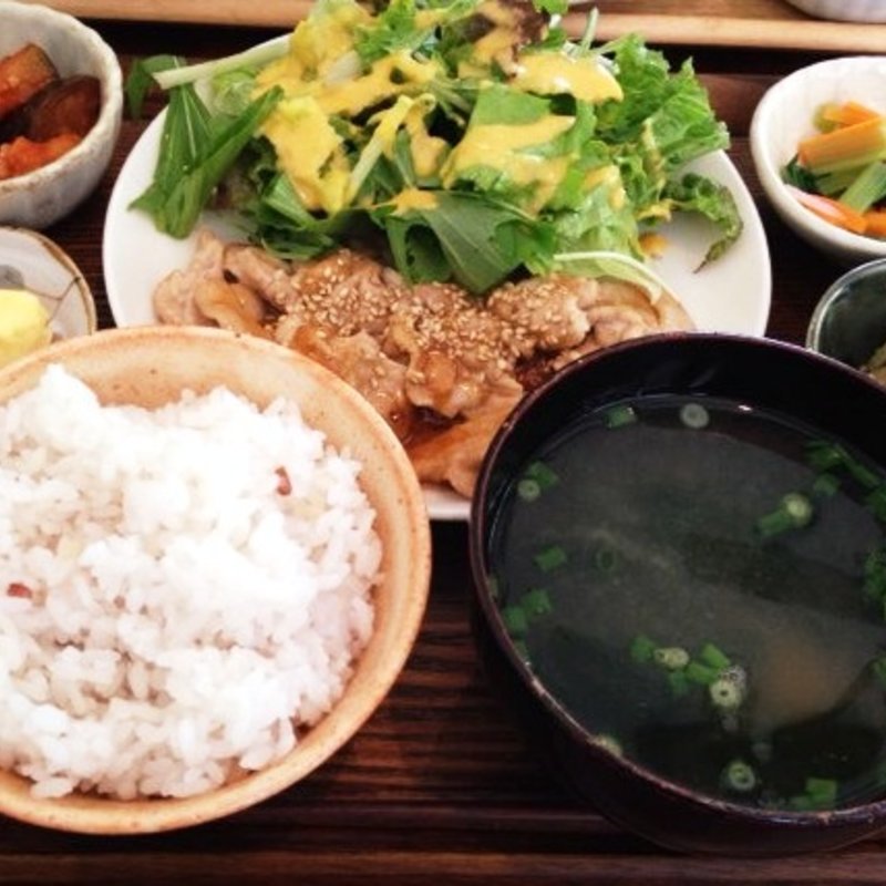 和豚もち豚の梅味噌焼き定食(ニシクボ食堂)