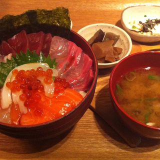 魚男丼(博多炉端 魚男)