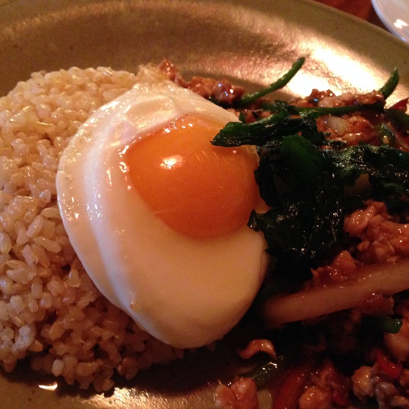 玄米ガパオ(モンスーンカフェ 麻布十番 （Monsoon Cafe）)