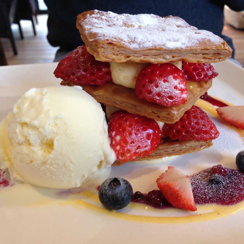 いちごのミルフィーユ(スフェール)