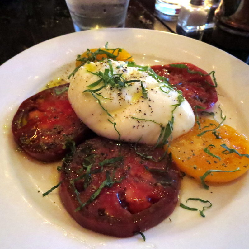 カプレーゼ(Caffe Calabria)