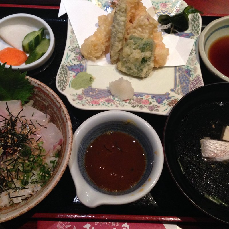 宇和島風鯛飯御膳(おいでん家 （おいでんか）)